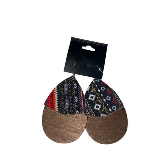 NWT Wooden Fabric Covered Boho Aztec Dangle Earrings Black Red Colorful - Picture 4 of 5